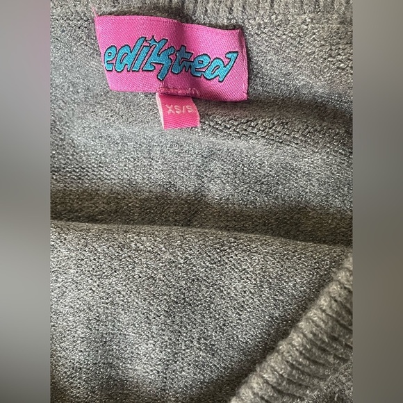 Edikted Gray Knit Micro Shorts - Picture 6 of 7